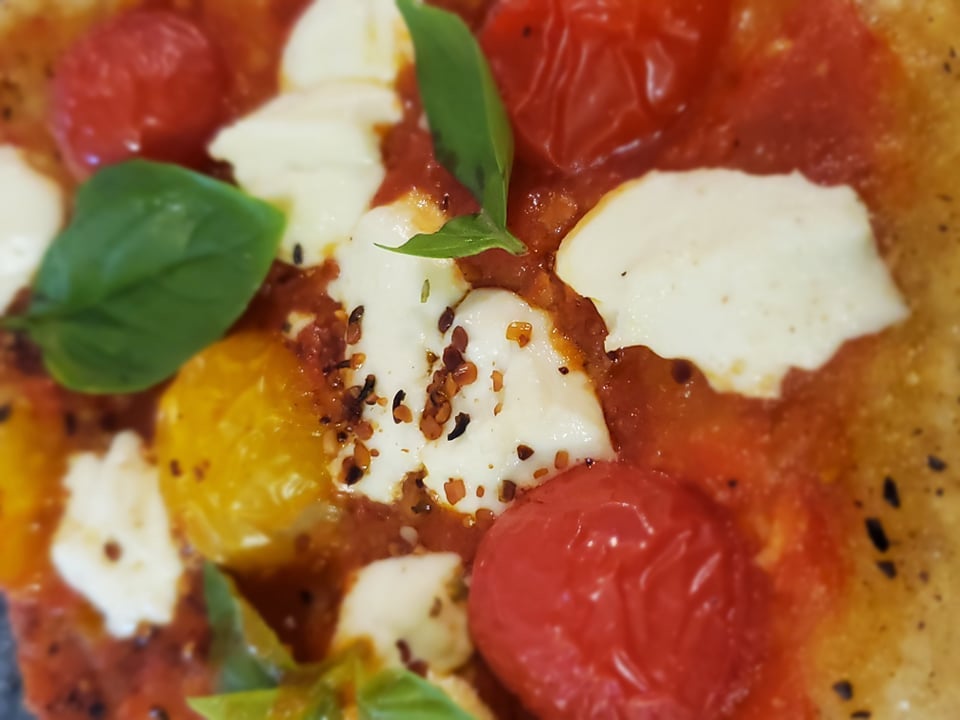 Pizza toute simple avec les légumes du jardin Défi je mange local